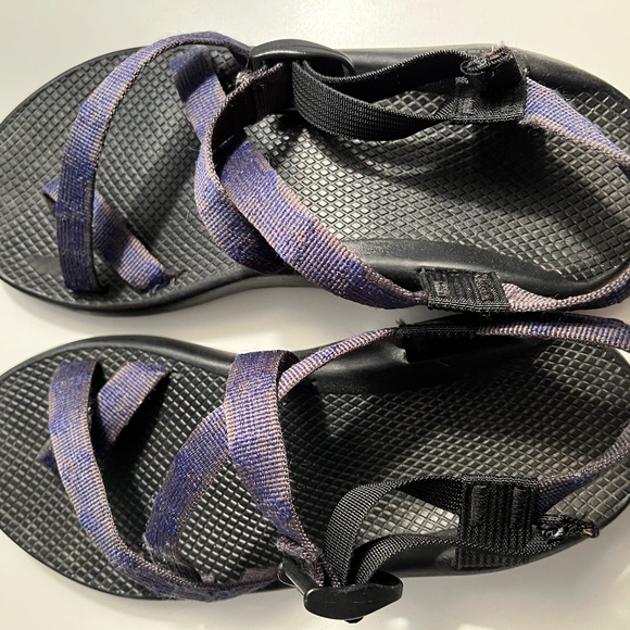 Men’s Navy Chaco Sandals Size 11 - Picture 5 of 6